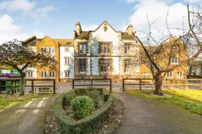No8 - Garden Square - Image 3