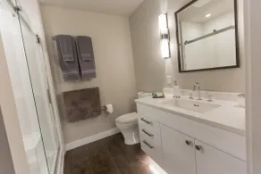 Luxury Downtown Penthouse - Image 3