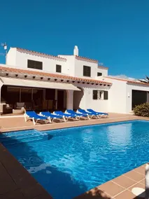 Villa con piscina privata e vista sul mare - Image 2