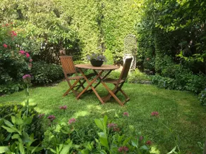 Dromore - Spacious, central apartment set in a gorgeous garden - Image 3