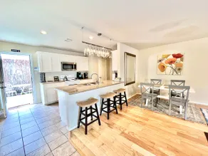 Spacious Houston Stay • Near Med Center & Downtown - Image 2