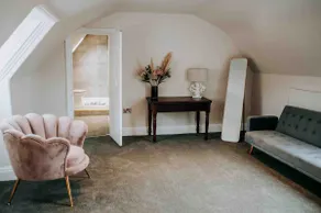 Apartment22. A stylish and spacious Apartment in the heart of Historic Market town of Beverley. - Image 4