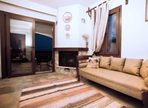 NIKIS SEASIDE HOUSE - Image 4
