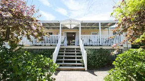 Lou Lous Cottage Southern Highlands 4pm Check Out Sundays - Image 3