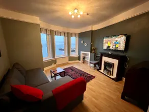 Anchorage, a lovely 2nd floor one bedroom apartment with fabulous seaviews - Image 2