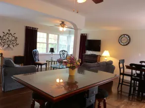 Narragansett Oceanview 5 br 2.5bath beachpass A/C - Image 4