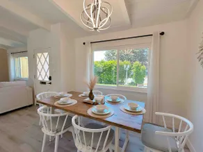 Newly remodeled 3 B 2 B Lovely house 1700Sqft - Image 2