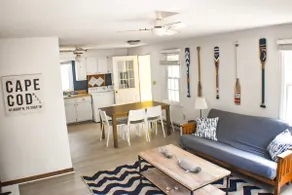 Experience Cape Cod Beaches: Charming 4-bedroom just a 10min stroll to the beach - Image 5
