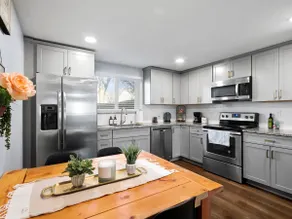 Cozy Basement Retreat • Perfect for Short Stay - Image 3