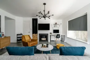 Mid Century Modern Condo in Energy Corridor - Image 2