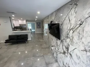 Waterfront ocean House Hollywood Hard Rock airport - Image 3