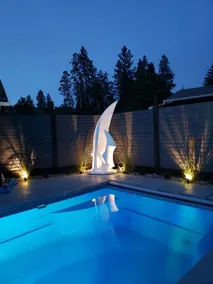 Spacious Urban Cottage with Private Hot tub and Heated Salt Water Pool - Image 3