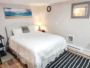 Guest House With Private Entrance; DT Noblesville - Image 3