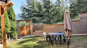 Beautiful 2-room apartment with garden and private parking - Image 2
