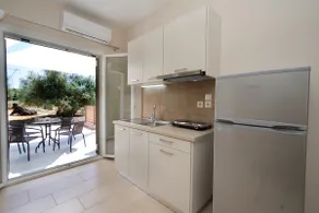 ALEXANDRA'S Residence - Image 4