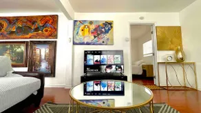 Peaceful, Artsy Retreat Near Everything in LA - Image 2