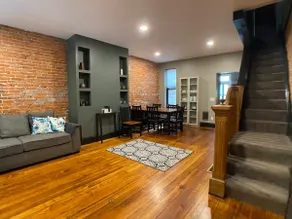 Entire House: Historic Midtown - Inviting|Pristine - Image 2