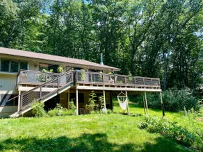 Vaughn Hill Hideaway & Sauna - Image 3