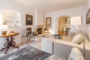Appartement de luxe dans le vieux palais - Image 2