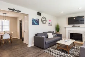 ★ Trendy Spot Located in an A+ neighborhood - Image 3