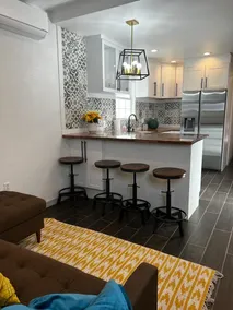 Lovely fully remodeled 2 bedroom stylish Condo - Image 5