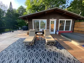 Garden Spa Terrasse Cozy Cottage near Lake Dunham - Image 5