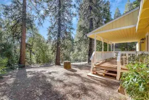 Mountain Getaway near skiing, hiking, and lakes - Image 4