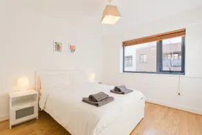 Modern & Central Apartment - Image 4