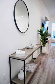 Cozy Stylish 3BD near LSU - Image 2