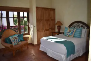 Casa Portofino - Luxury Villa with Ocean View - Image 5