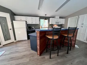 Cascadia Cottage-Riverfront near HotSpring& Hoodoo - Image 4