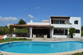 Swimming pool and private parking, A/C, Wi-Fi, near the beach - Image 2