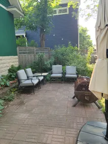 Charming & cozy | pet & eco-friendly | fenced yard - Image 4