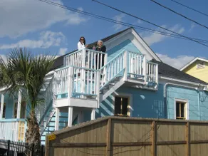Sandy Feet Cottage, walk to beach - Image 3