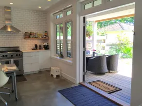 Modern Architectural lakeside Home On The Park - Image 3