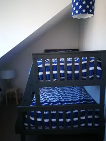 Beautiful light and spacious flat - Image 4