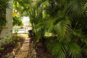 Terrestrial Sea Villa - Image 4