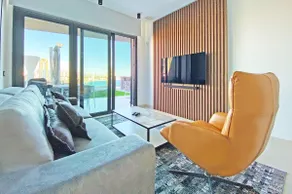 Luxury Apartment with private hot tub - Image 4