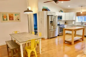 4 Bedroom Sunset Beach House *AC/Steps2Beach - Image 2