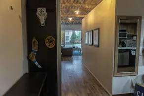 Artist loft near main street skytrain and Downtown - Image 5