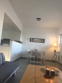 Vamare Beachfront House - Image 2