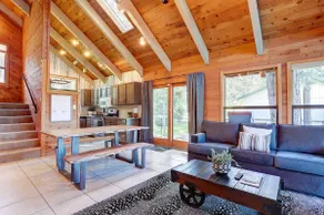 Big River Getaway *Spectacular Riverfront Property - Image 2