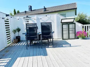 Family home with lovely views - Image 4