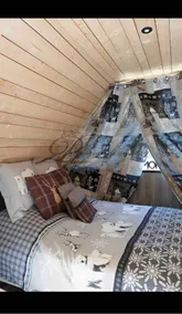 L'Écureuil, a romantic cabin with a view of nature - Image 5