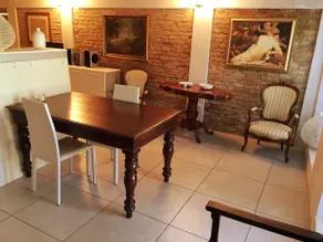 Secret Garden Suite, Downtown Mantua - Image 2