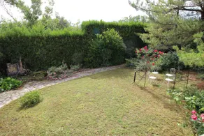 Les Thermes – Large Villa with Pool in a Green Setting - Image 3
