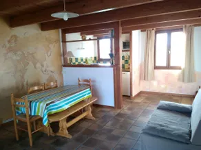 apartment in property in the heart of Verdon - Image 2