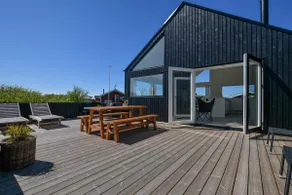 Beautiful cottage in Lakolk - Image 5
