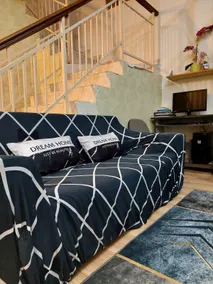 E&A Homestay KLIA - 4R 3B - Wifi-Netflix - Image 4