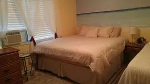 Steinhatchee Fun! King/Queen 2 bdrm Full kitchen! - Image 2